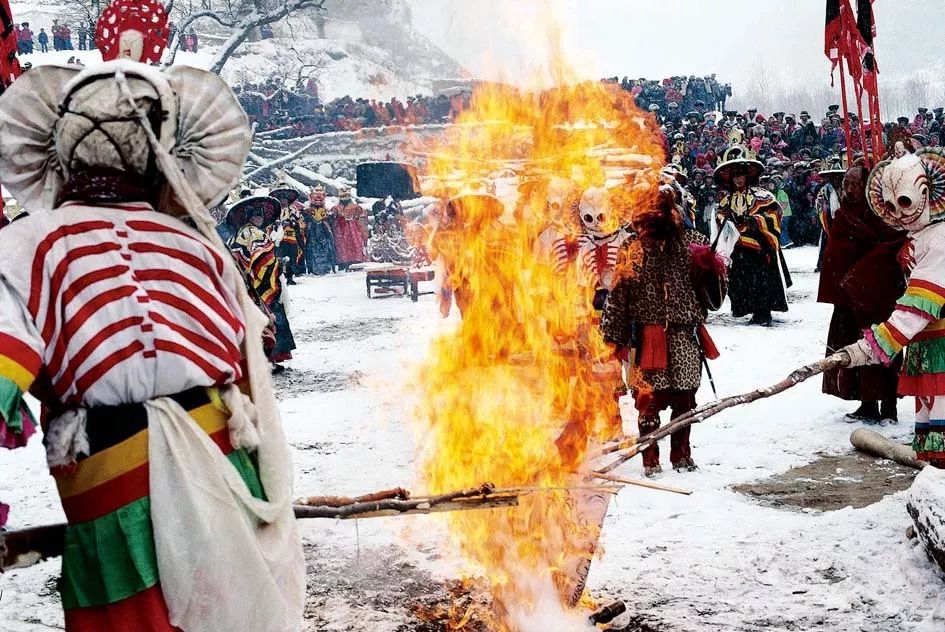 人神共舞庆元宵,人神共舞