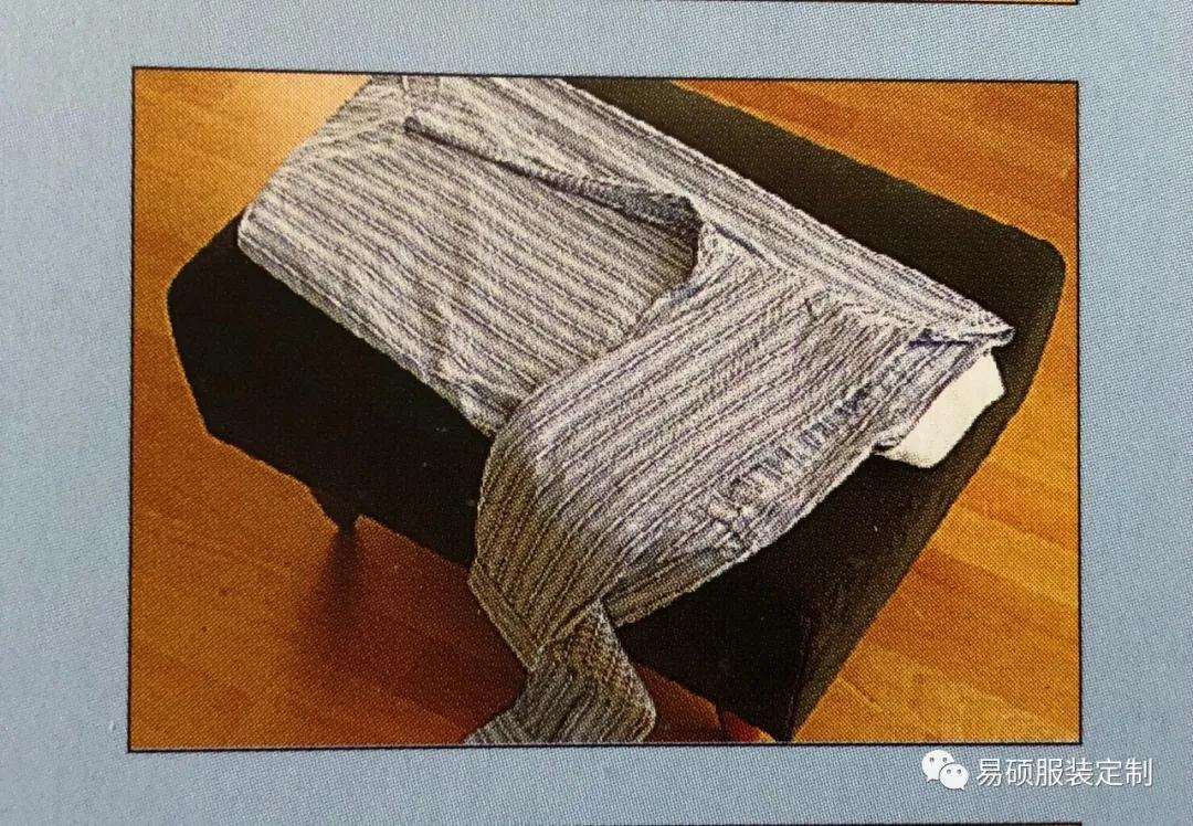 衬衫的叠法不褶皱,短袖的叠法