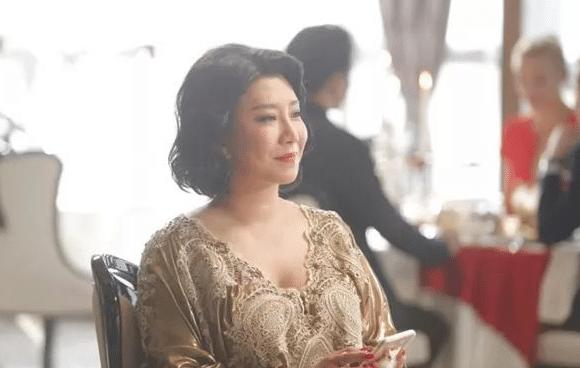 她曾被公司雪藏,她被多部影视剧除名