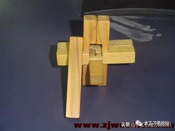 鲁班锁六柱印教程,鲁班锁四根怎么拼