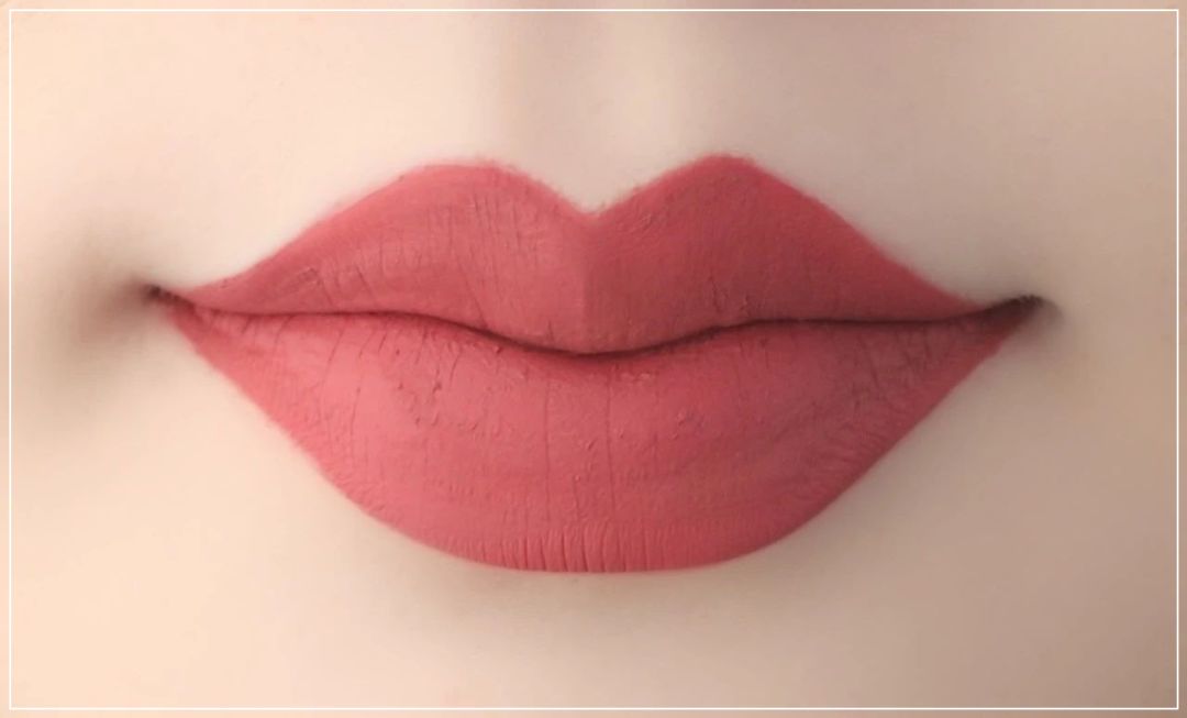 涂mac小辣椒的美女,用mac的女孩都很便宜