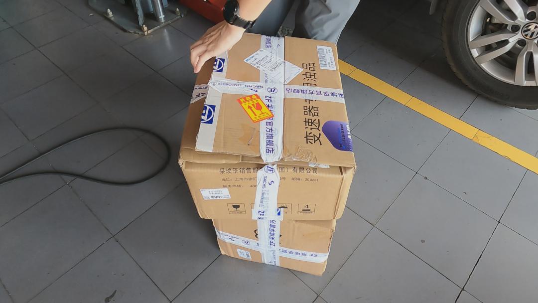 网上买变速箱油找店换要多少钱,网上购买变速箱油靠谱吗