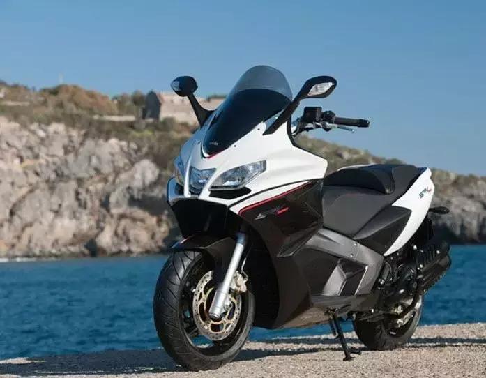 真正的踏板,aprilia250踏板测评