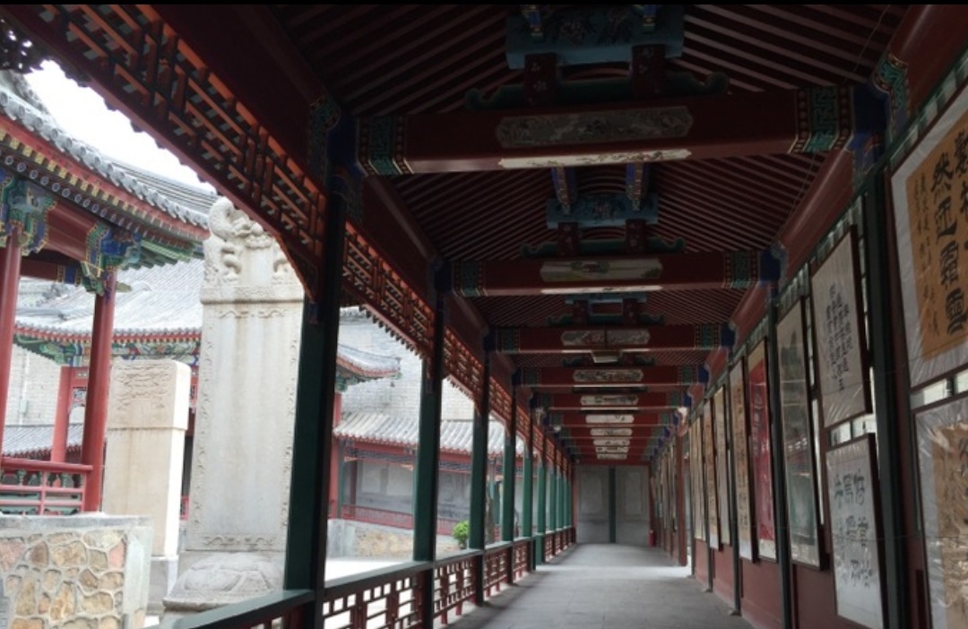 北京赏秋寺庙,北京三个景点