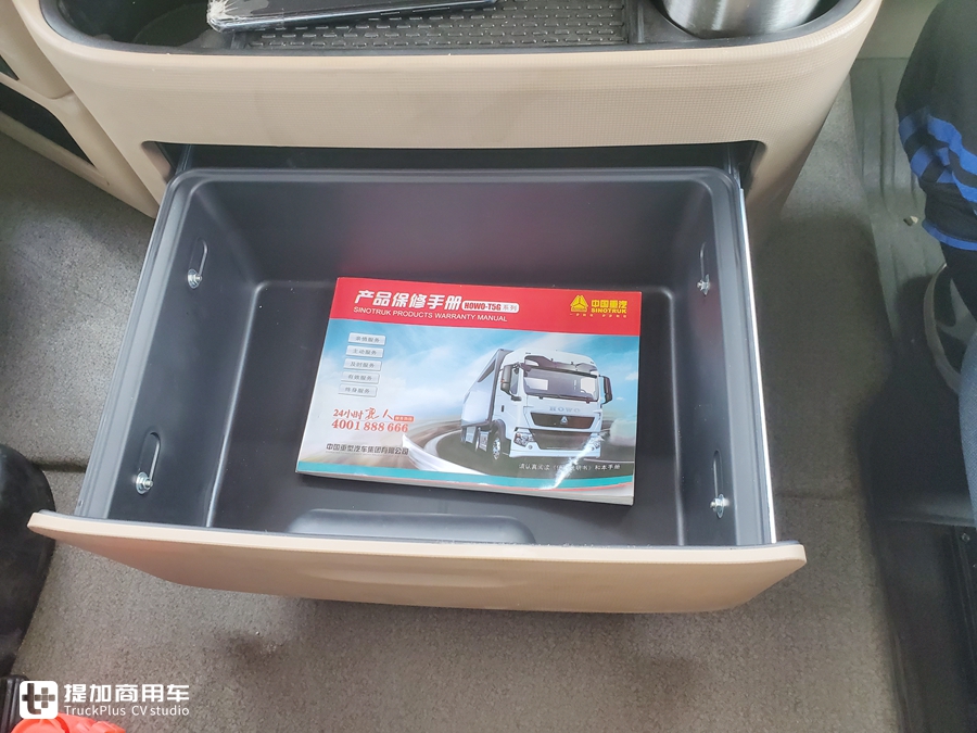 豪沃新款tx7配置,豪沃tx7290马力7.8米底盘多少钱