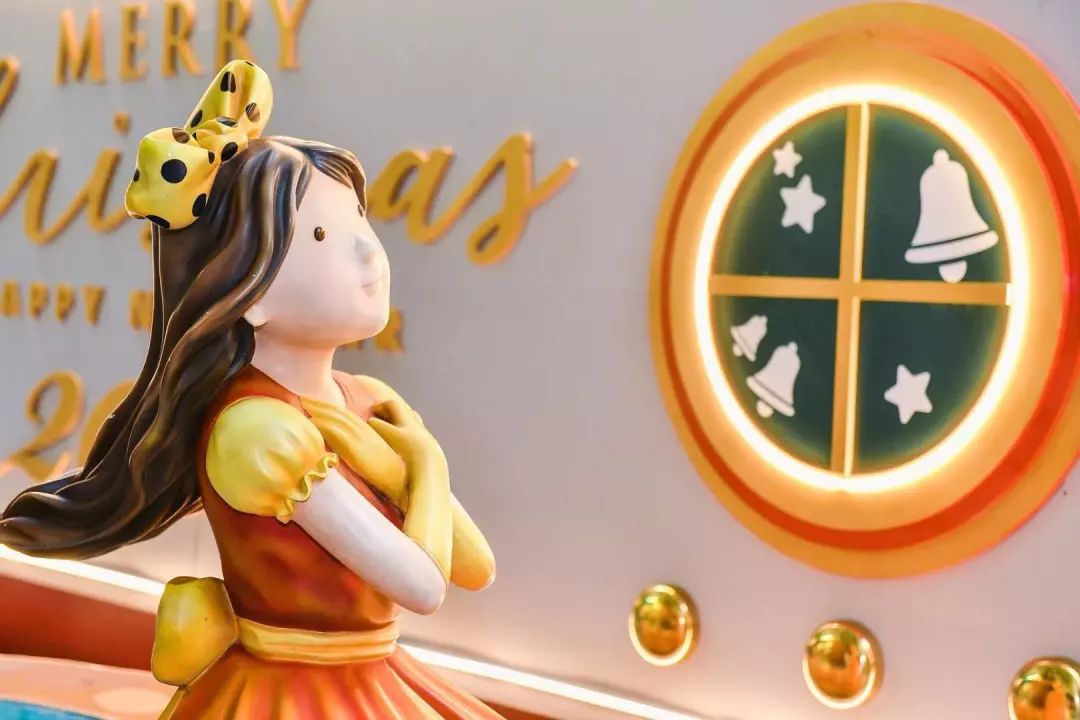 浪漫又梦幻的粉色圣诞树太美了,少女心爆棚的粉色圣诞树