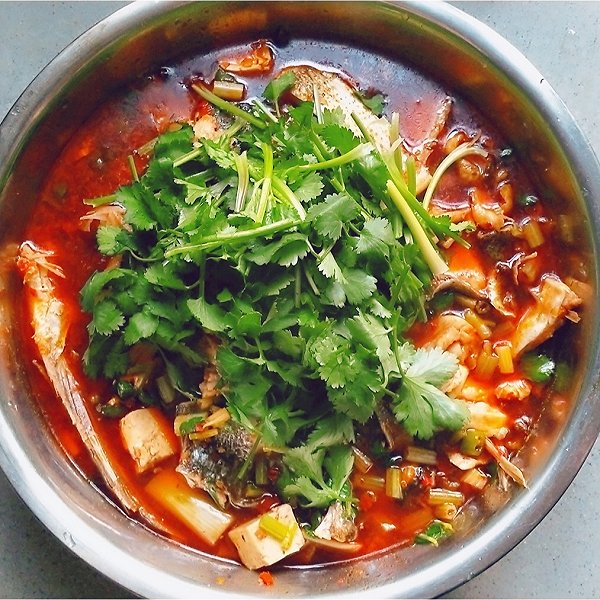 自制香辣坨坨鱼,麻辣油炸坨坨鱼的正宗做法