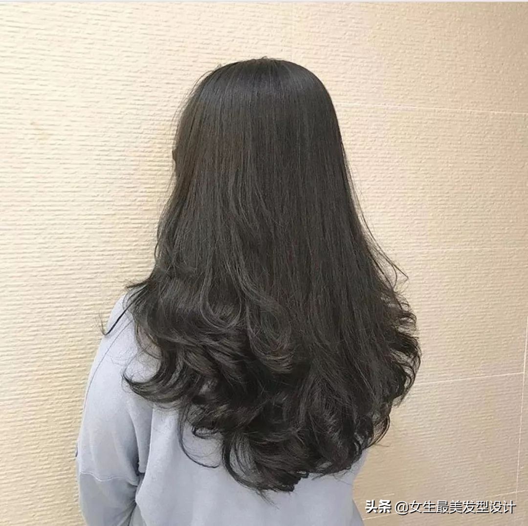 中长烫发洗发后怎么打理,中长法式烫发打理教程