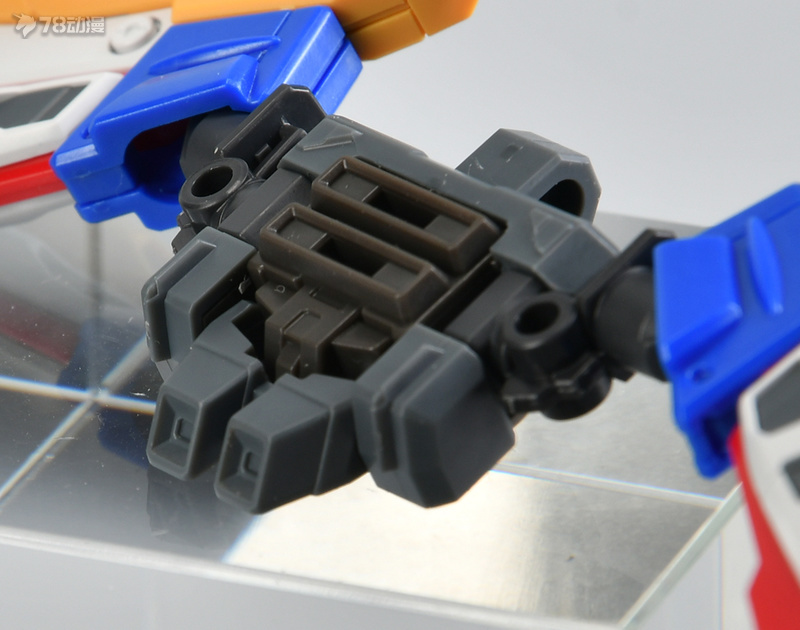 万代高达rgrx78-2,万代rg飞翼零式高达