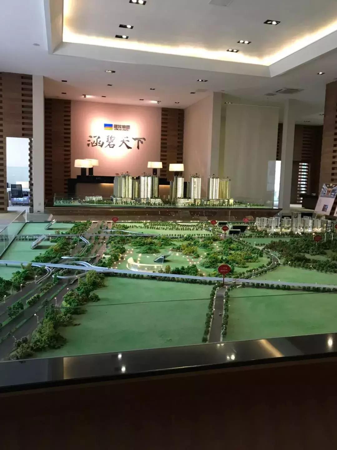 凤凰山体育中心建成后排名,凤凰山体育中心多久修好的