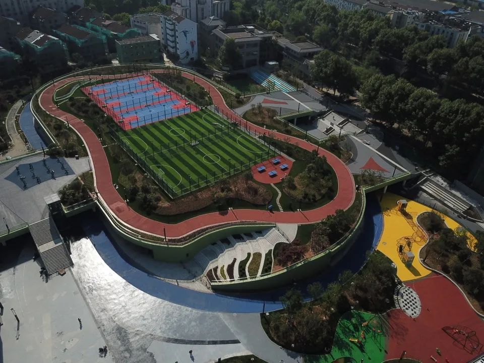 从镇江到镇江市体育中心怎么走,镇江老体育公园