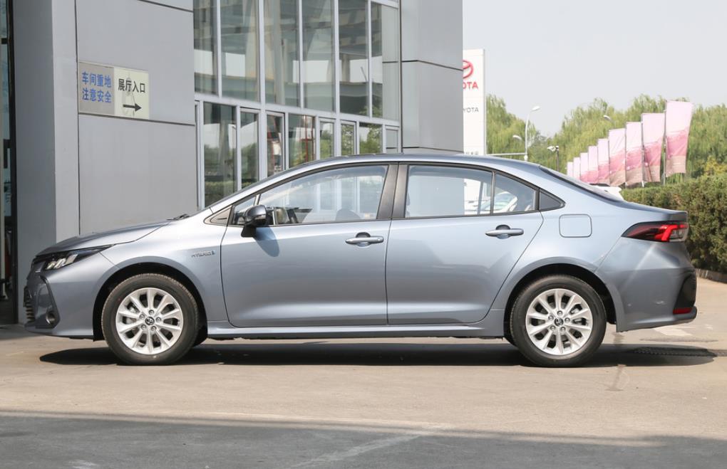 丰田卡罗拉省油王落地价,省油的丰田卡罗拉