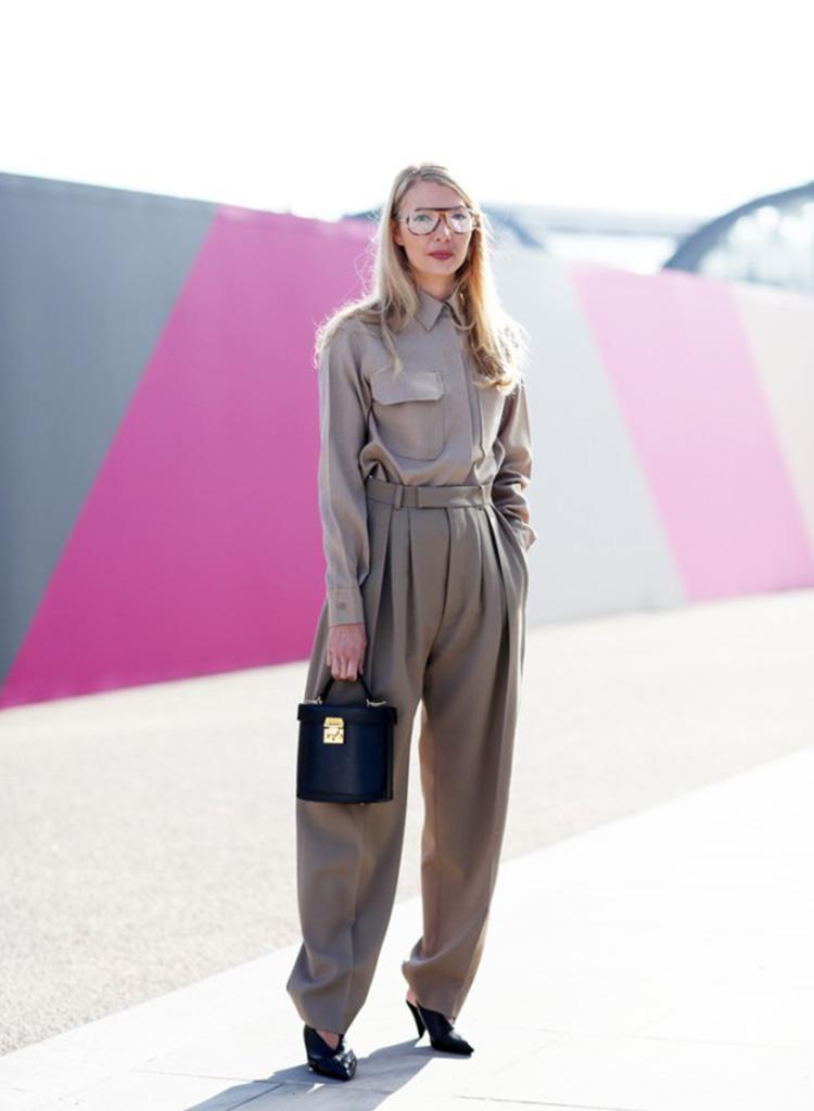 今年最流行百搭的老爹鞋 (什么样的老爹鞋时尚百搭)