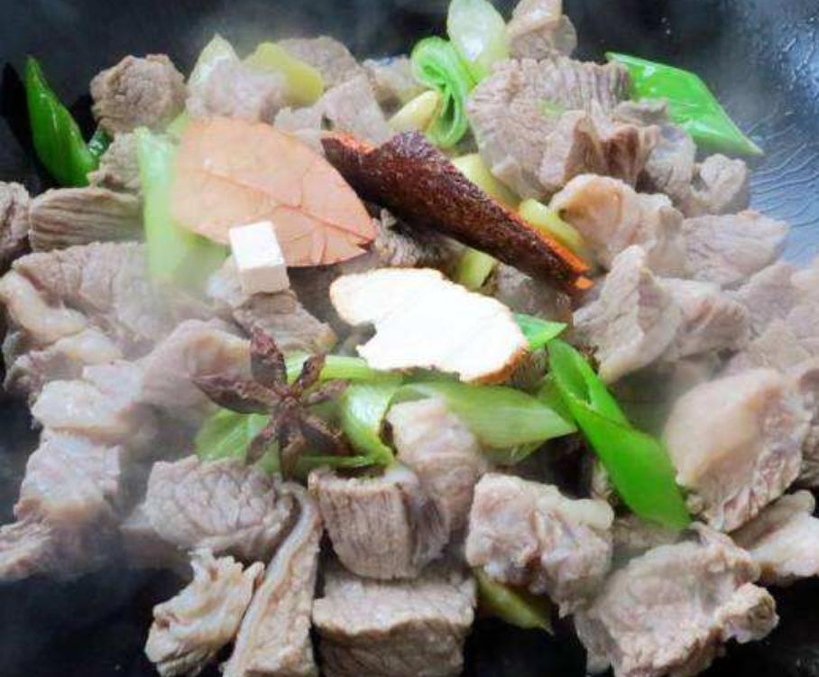 牛肉焯水后腥味很大,牛肉越洗血水越多