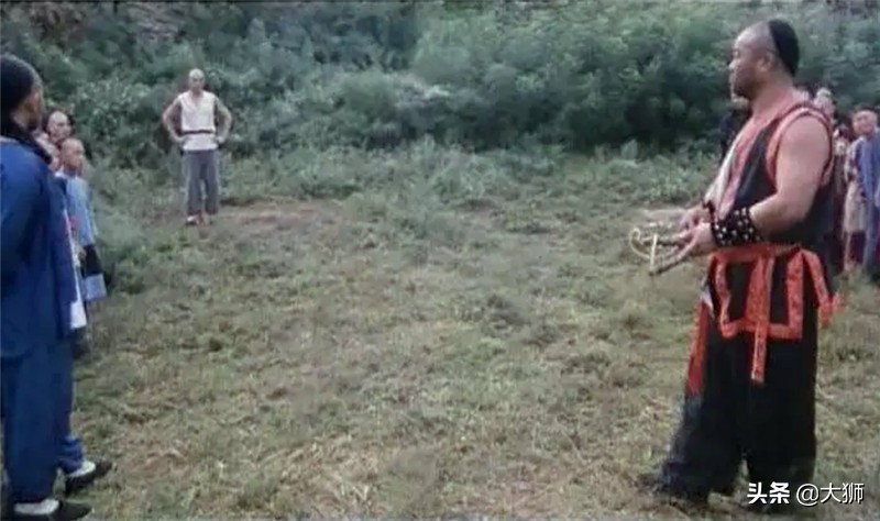 老年间津门一位奇人,铁弹弓打混混,江湖人称“神弹子”