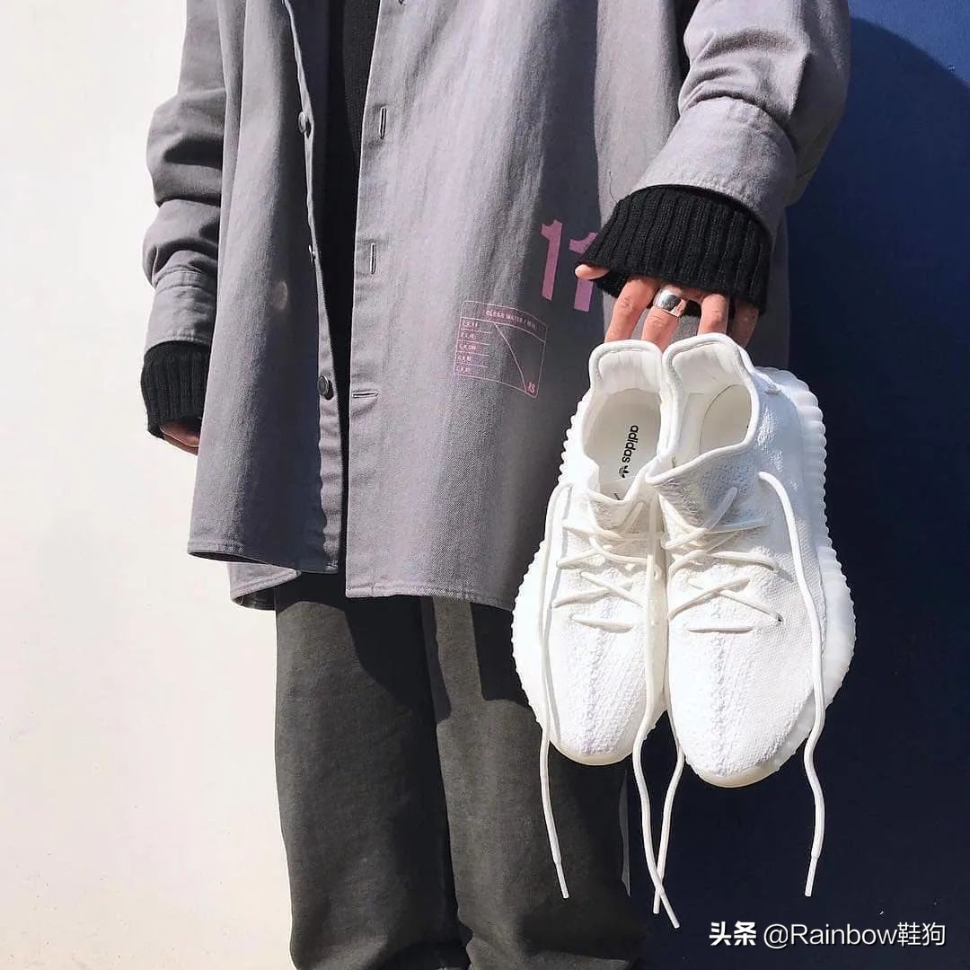 小众不烂大街的yeezy350 (女生最值得入手的yeezy350)