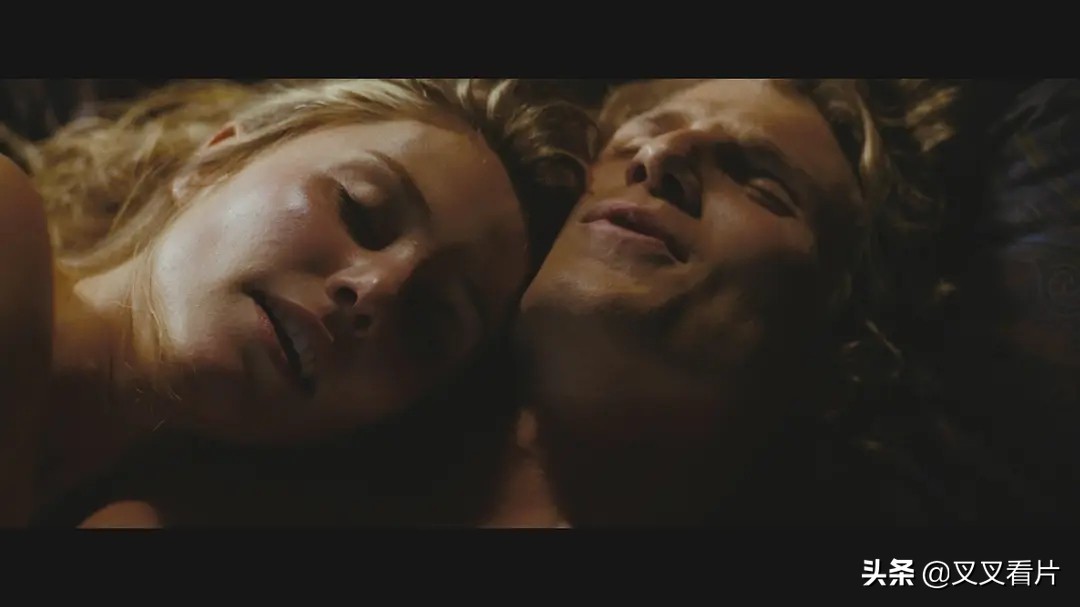 《鬼片逃生大全》:4招教你搞定《咒怨》《山村老尸》里的恶鬼