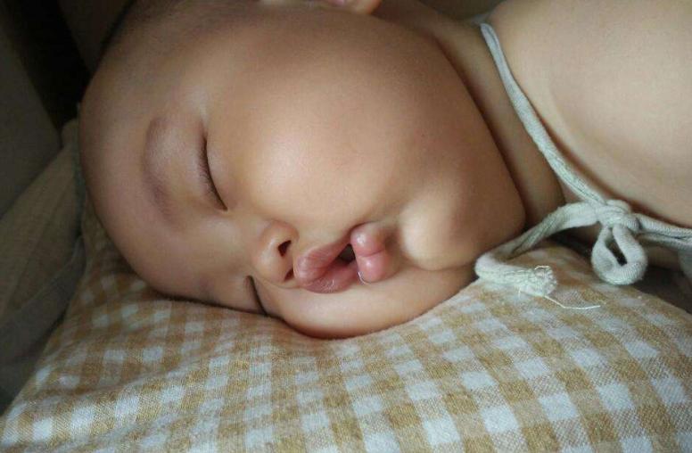 孩子不睡觉吼孩子,孩子晚上不睡觉妈妈就发脾气