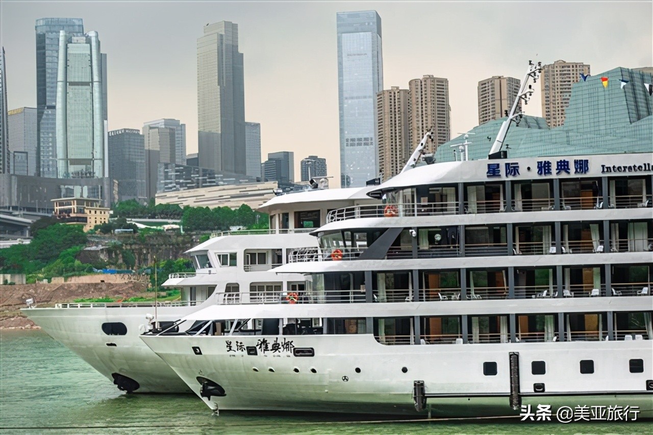 在三峡上移动的星级酒店——三峡游*大轮**盘点(中篇)