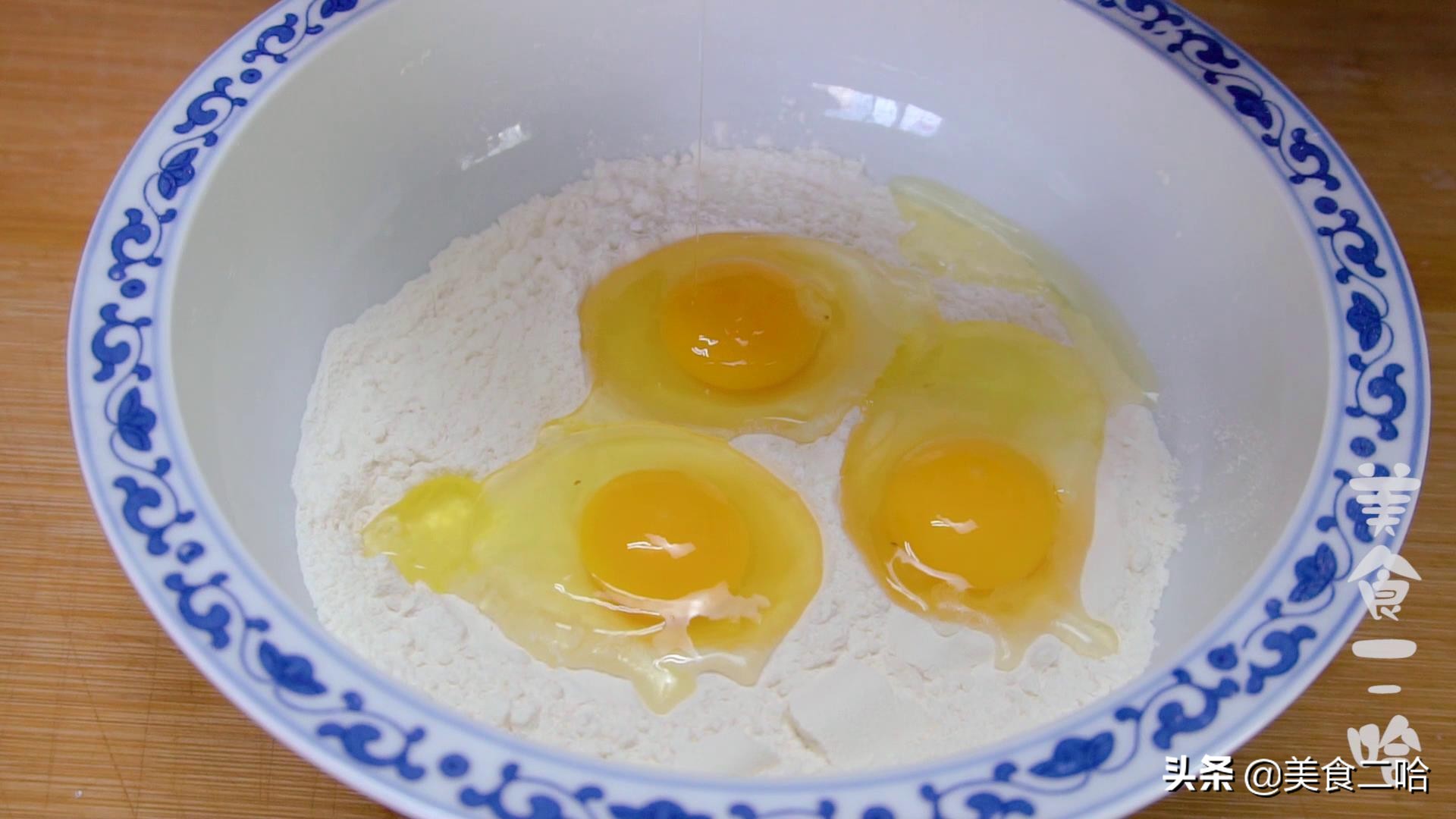 蒸面包不塌不回缩的诀窍,家里没饭了做个饼