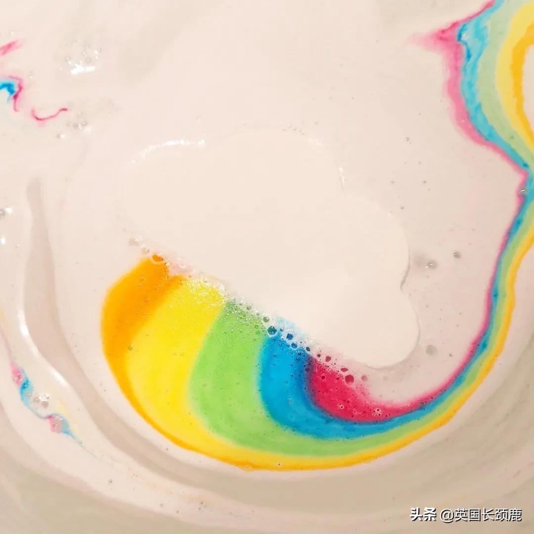 骄傲月Pride周边精选大盘点：彩虹夏日，你的装备ready了吗？