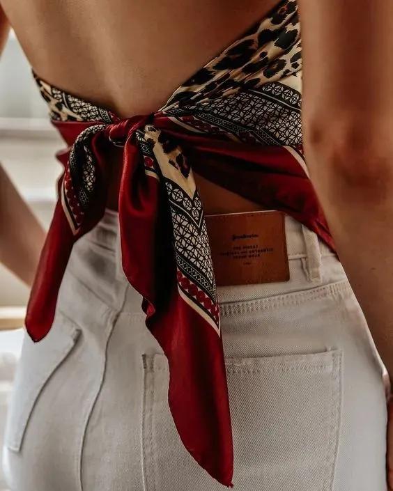 丝巾的100种系法,90x90方形丝巾的系法慢动作视频