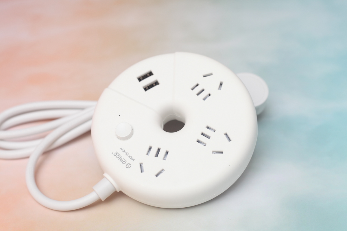 支持无线充电的手机套装,可以让我手机自动充电的软件