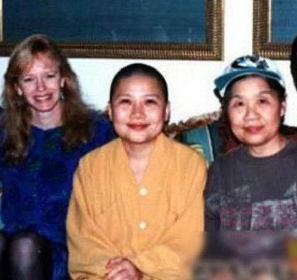 李娜经历了哪些事,李娜的整个人生过程