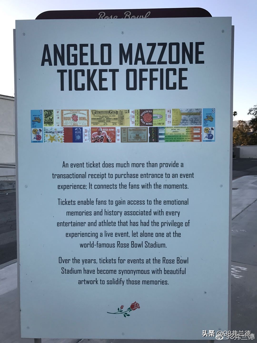 爱足球的山姆大叔和玫瑰碗之殇