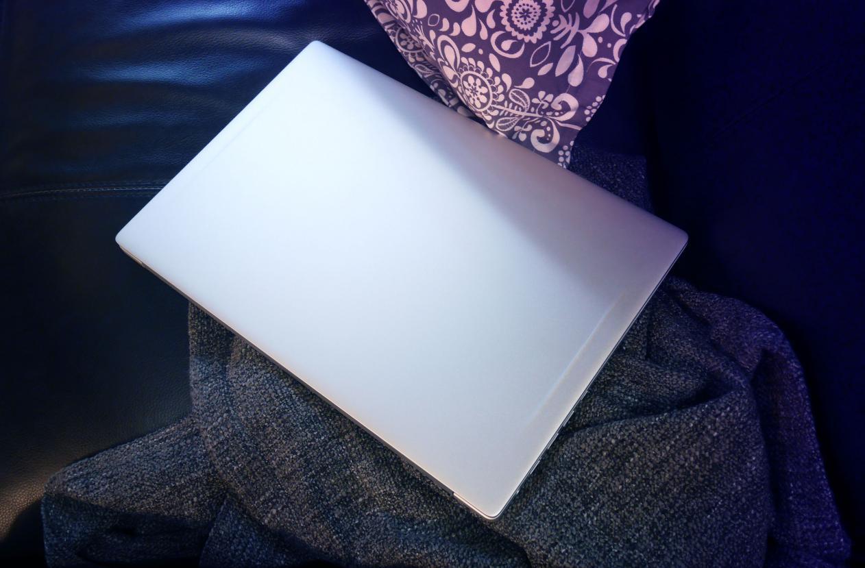 2019最好的全面屏,全面屏和2.5K全面屏区别