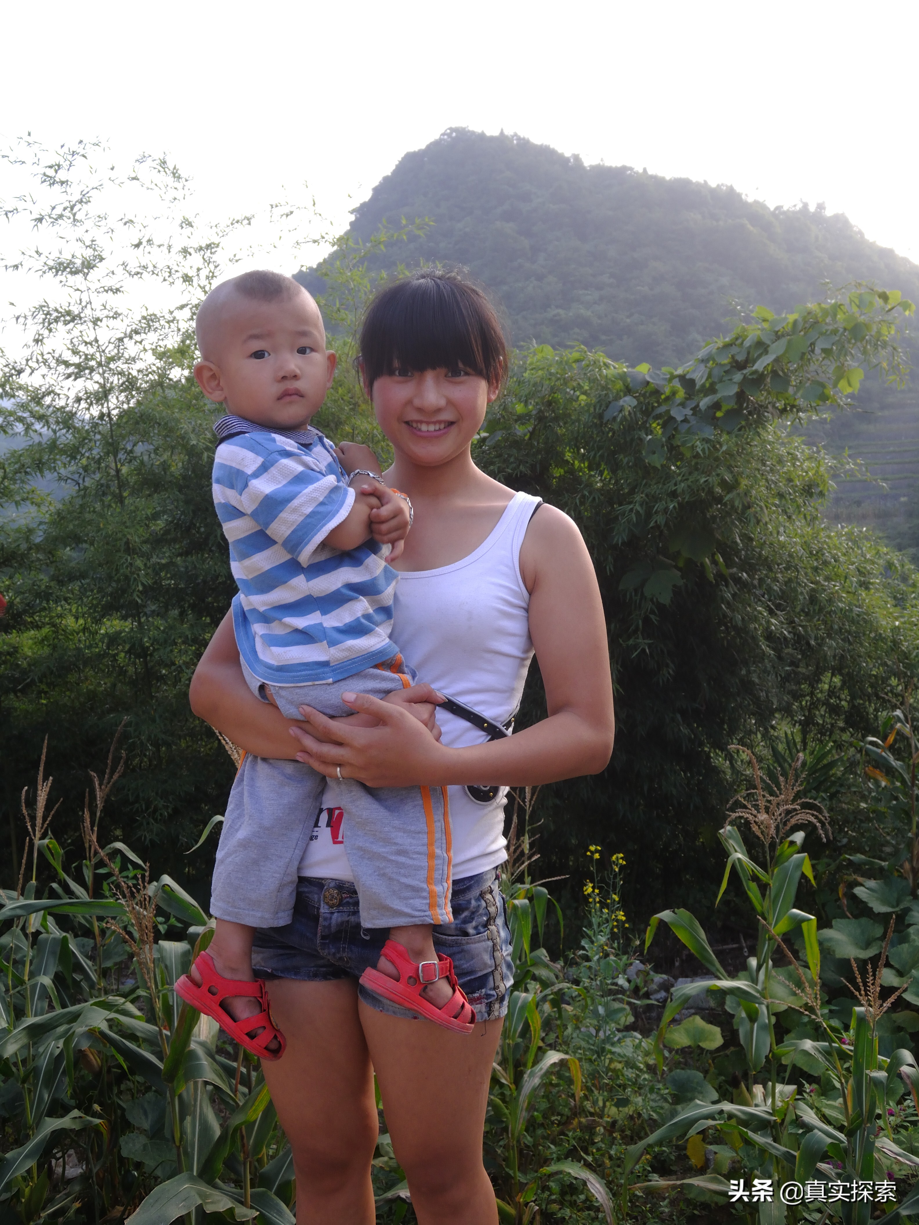 探索湖北五峰虎眼天坑,湖北天坑未解之谜