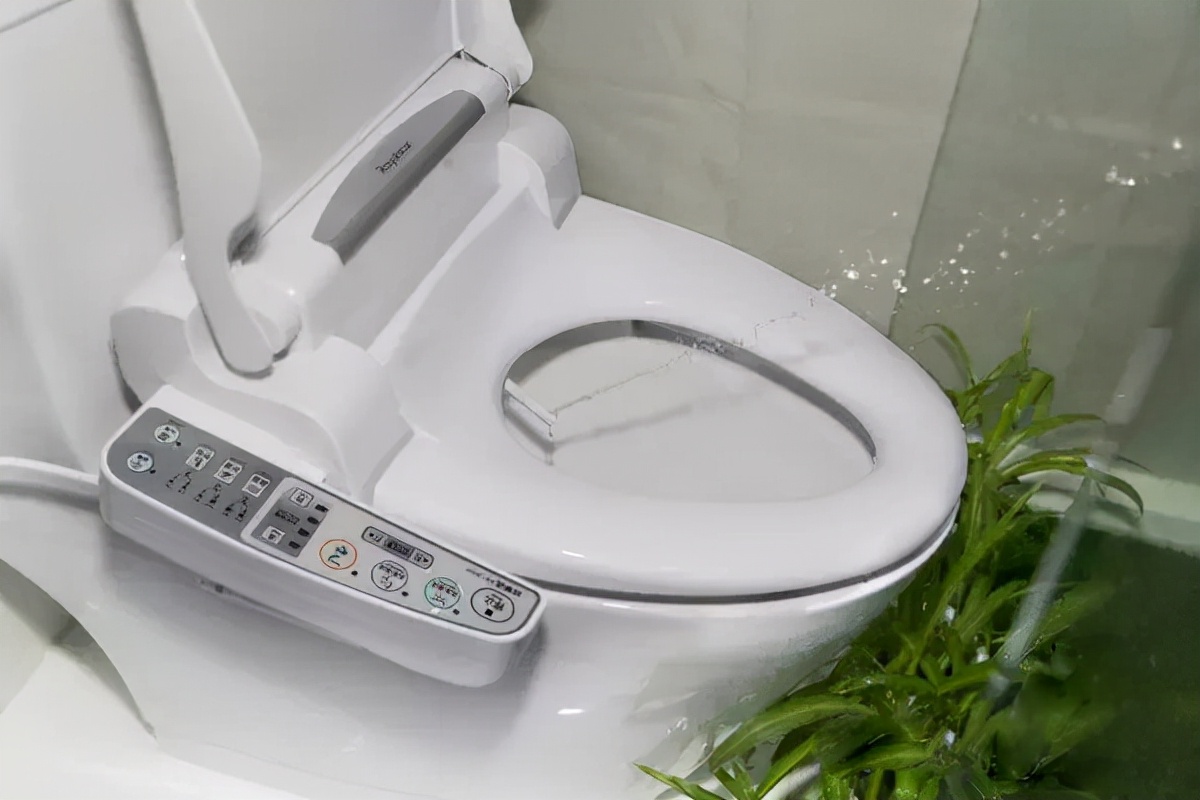 选购马桶直冲好还是虹吸好,60多公分的马桶怎样选购