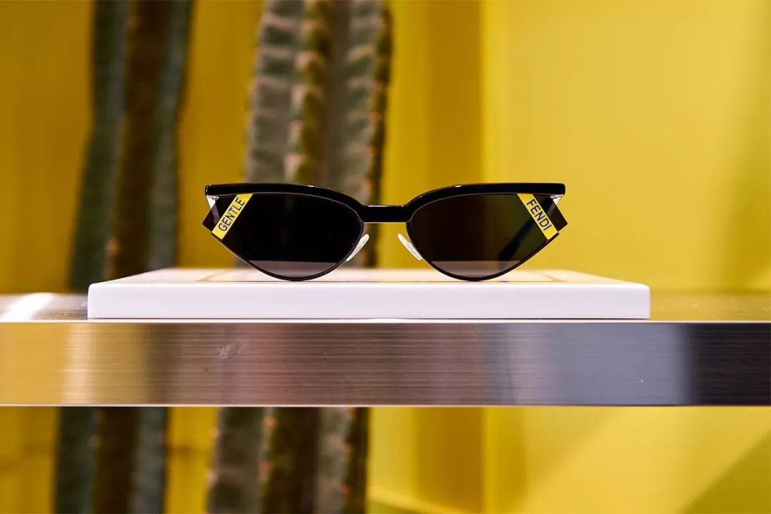 fendi奢潮穿搭,fendi经典时尚