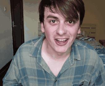 地摊卖小吃300万一年,地摊2元卖碗