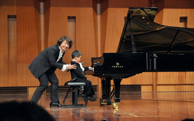 钢琴练习日常基本功识谱,钢琴练习怎样练好节奏感