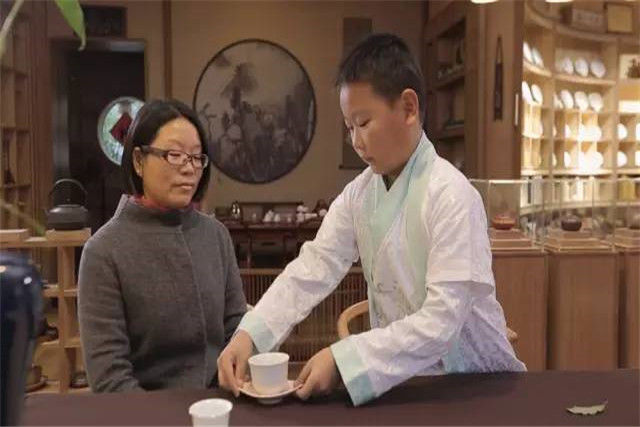 敬茶礼仪教学泡茶方法,敬茶礼仪视频教程