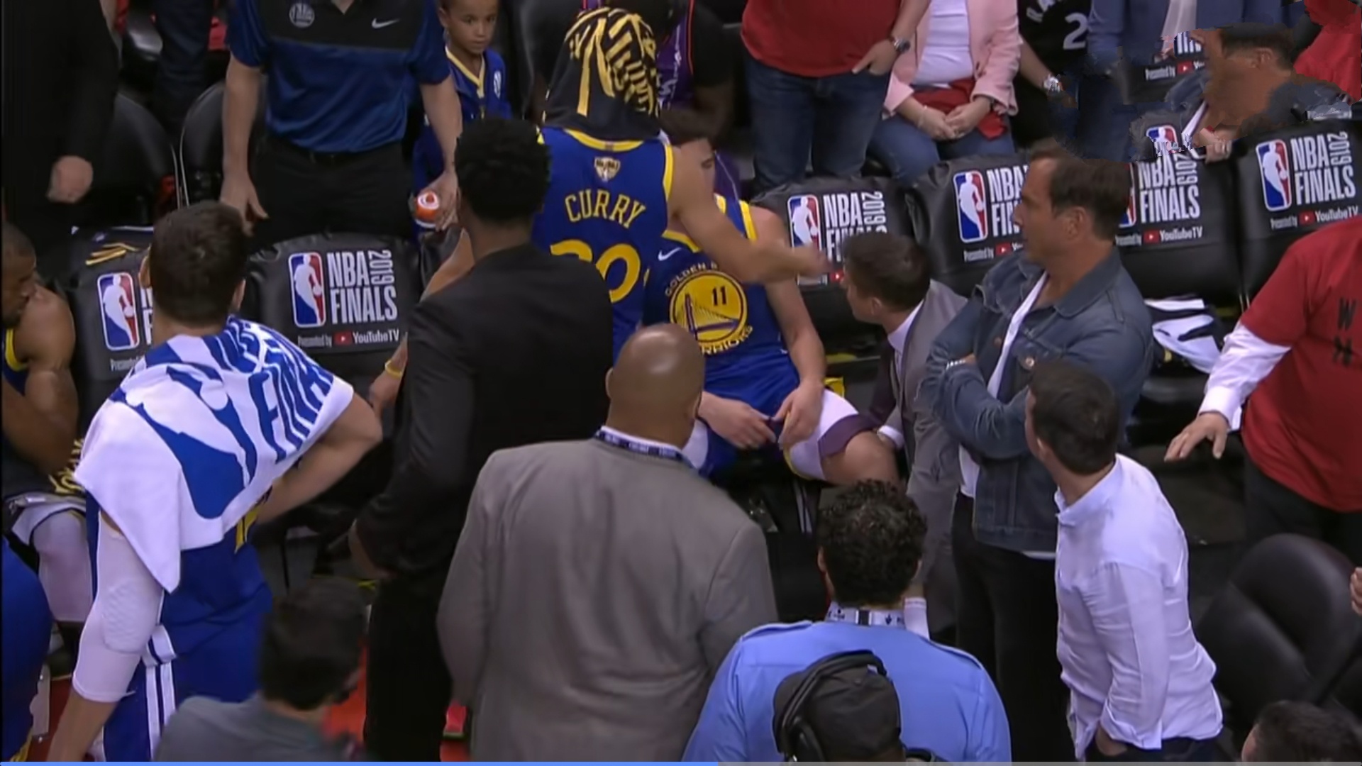 汤普森伤了库里的反应,汤普森腿部肌肉恢复