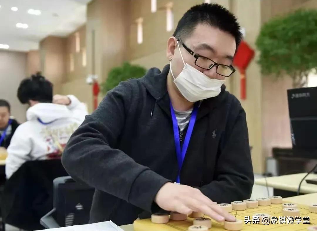 象棋大师被虐,中国象棋史上十大棋王第一名