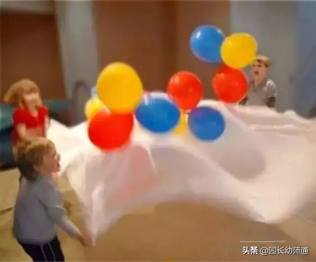 适合室内玩的暖场小游戏,冬天来了小朋友玩什么游戏