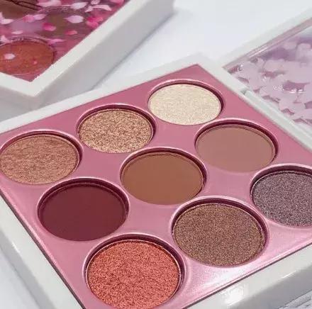 没有一个女孩，逃得过「樱花限定」四个字