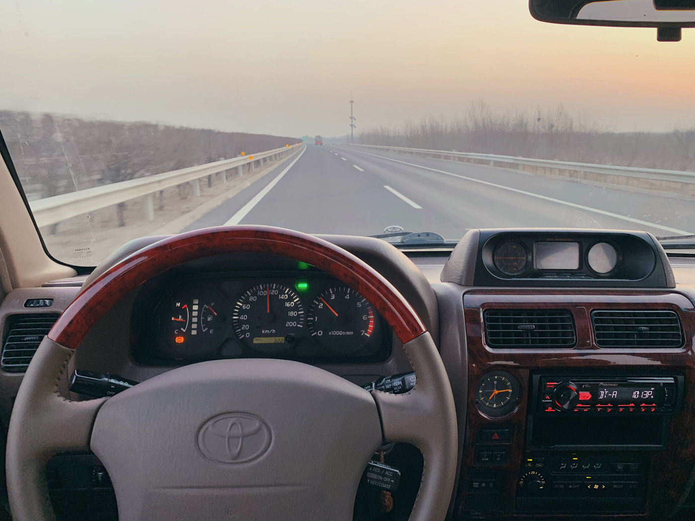 丰田霸道lc90价格,2011丰田霸道lc90