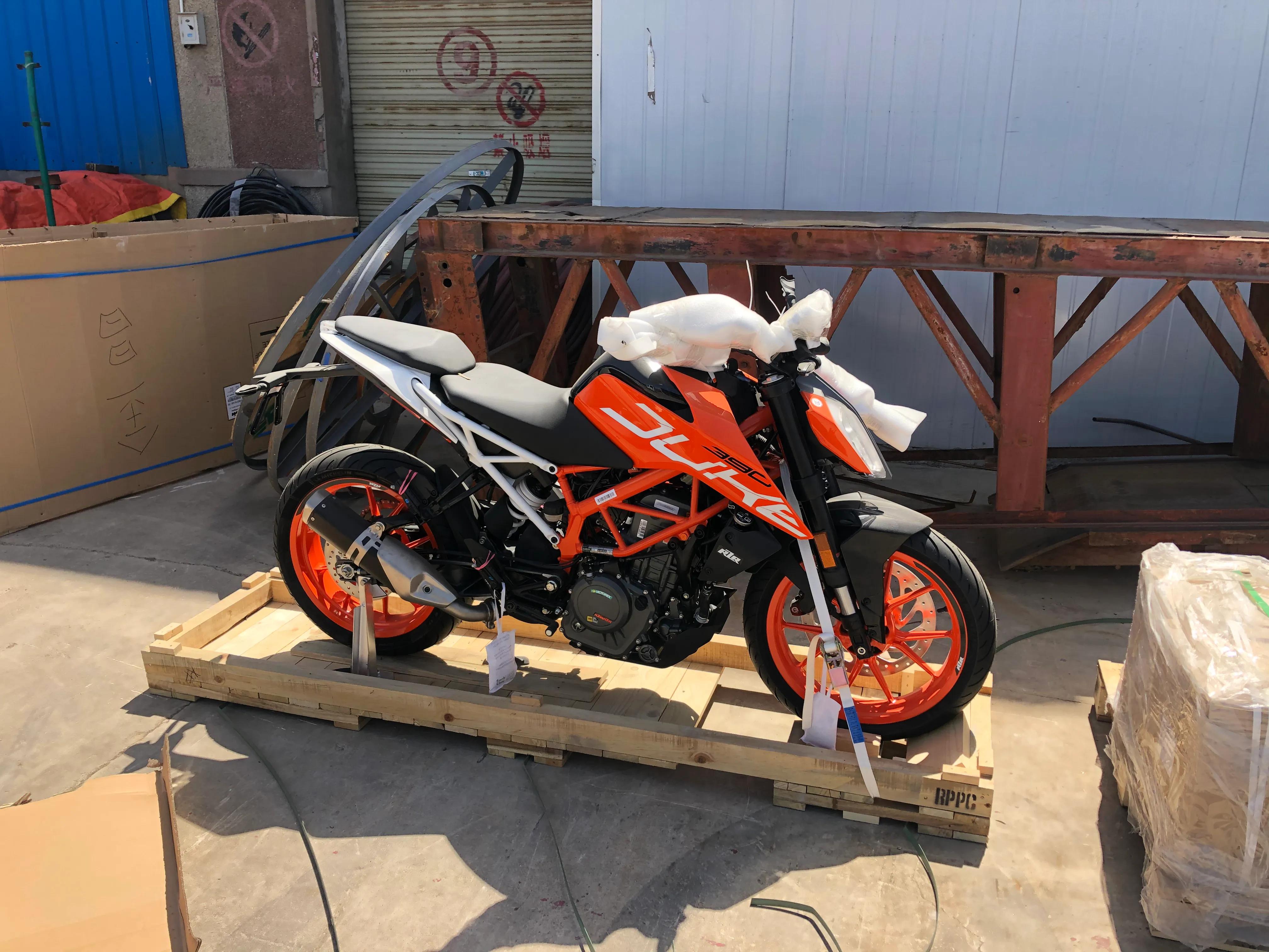 ktm390和杜卡迪795哪个值得购买,老款ktm杜克390值得入手吗