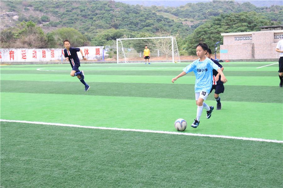 下乡关爱留守儿童志愿服务活动,团市委举办关爱留守儿童公益活动