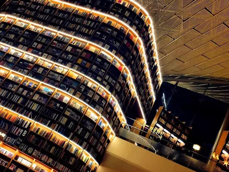 深圳这次入冬成功了吗,深圳终于进入了深秋的天气