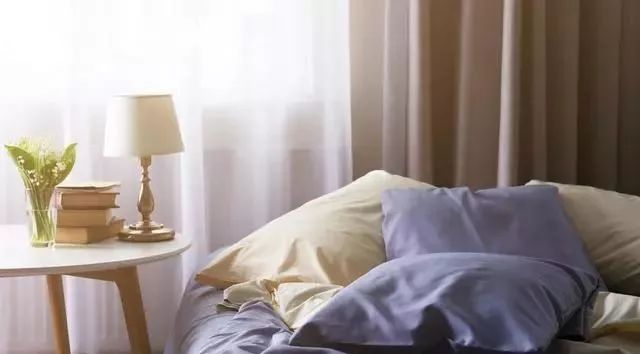 床单被子永远有尘土怎么办,被子床单上为什么很多灰尘