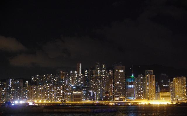 香港从什么年代开始繁华的,普通人第一次去香港感受