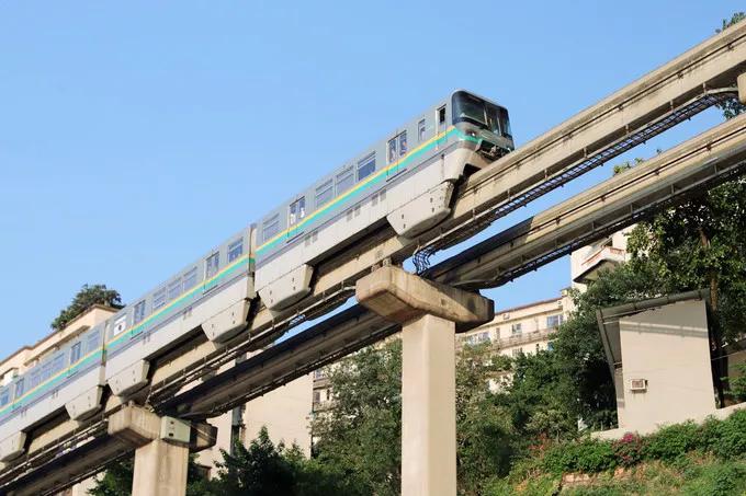 璁╃櫨搴︽棤璇殑闂,璁╃櫨搴﹀穿婧冪殑鐬棿