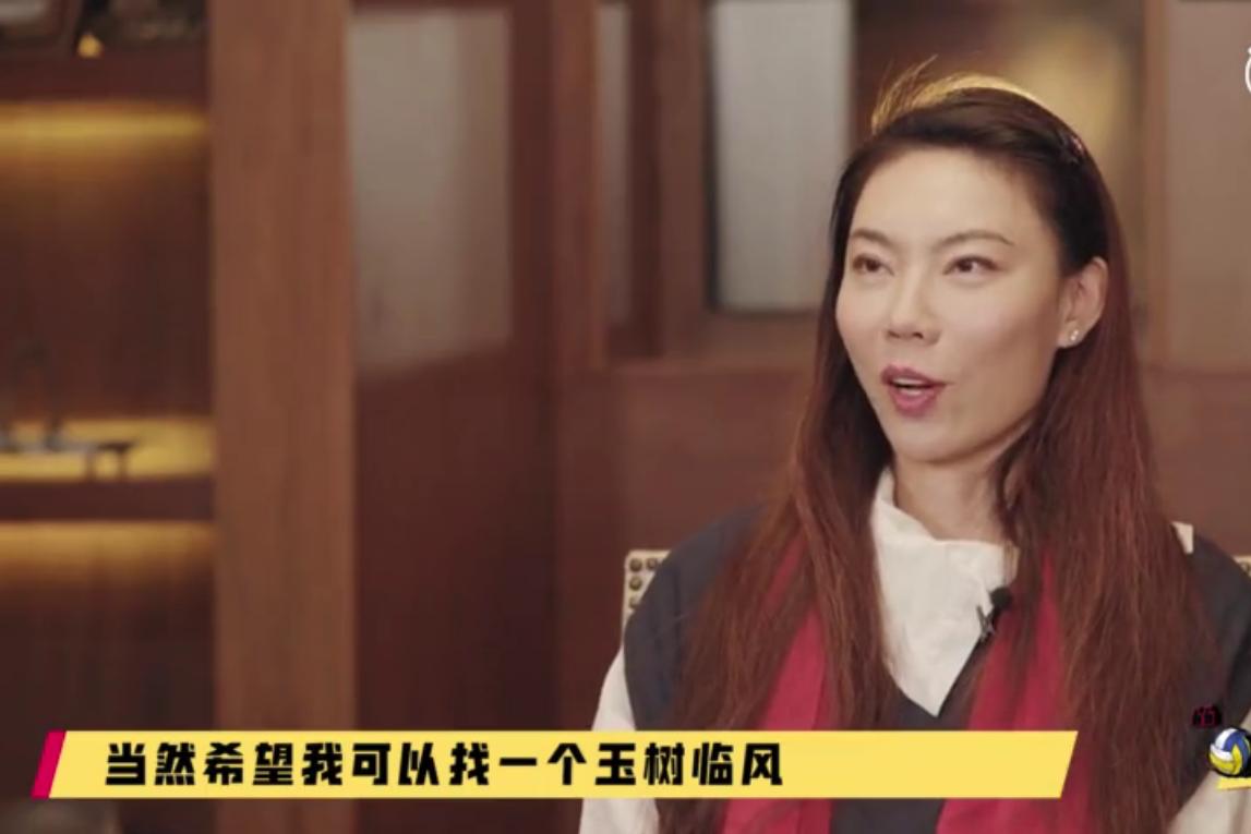 女排奥运冠军张萍与刘德华拍电影,女排张萍为什么退役