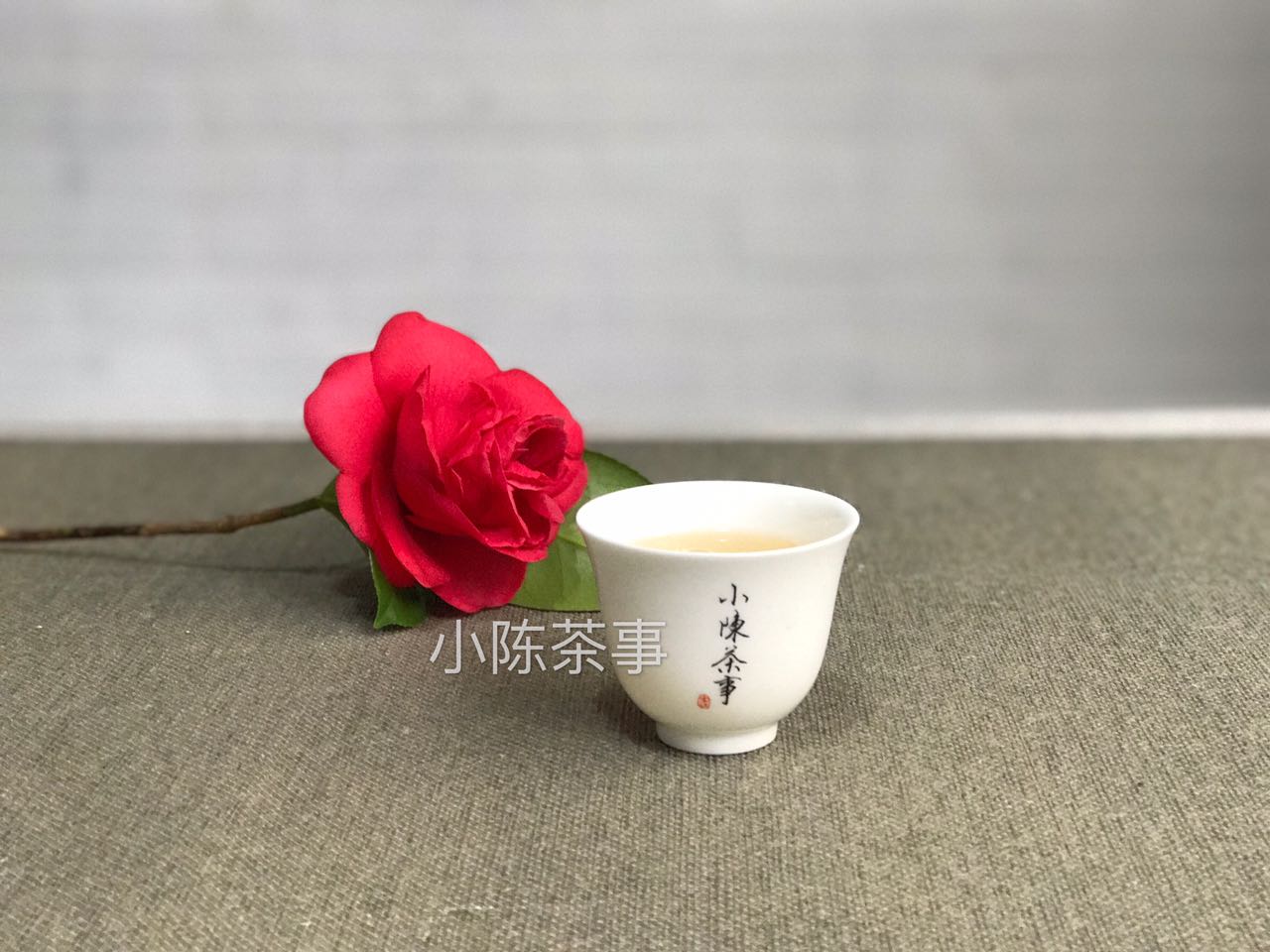 老白茶寿眉散茶好还是饼茶好喝,收藏白茶和收藏普洱的区别