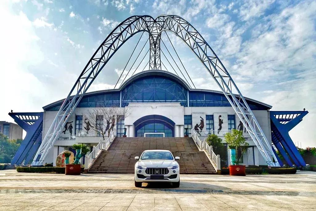 意大利车的优点和缺点,意大利车比较冷门最安全的车